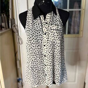 Forever 21 Black and White Heart Print Blouse